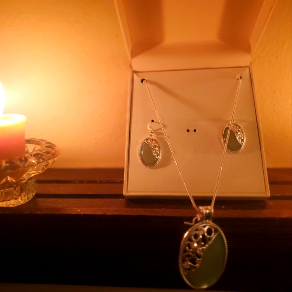 Kim Roger Statement Necklace NIB silver tone Ocean Green Pendant & Earrings SET